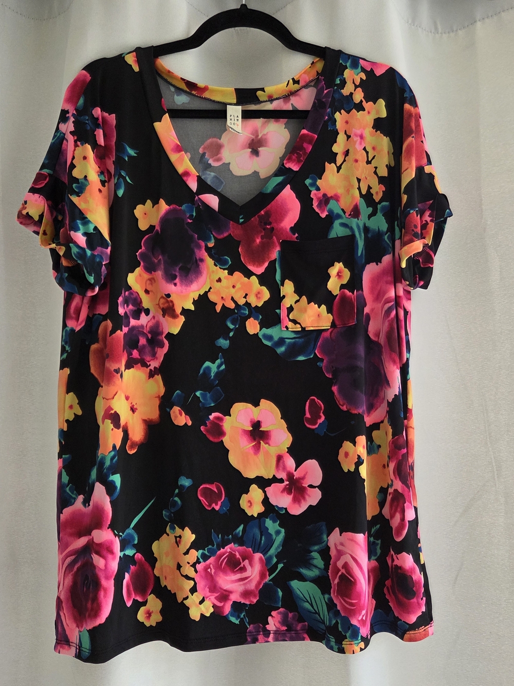 Flamingo Urban Vibrant Floral Pocket V-Neck Tee - Large